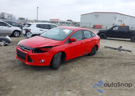 2012 Ford Focus Se z USA, uszkodzony, nr VIN 1FAHP3F28CL307837